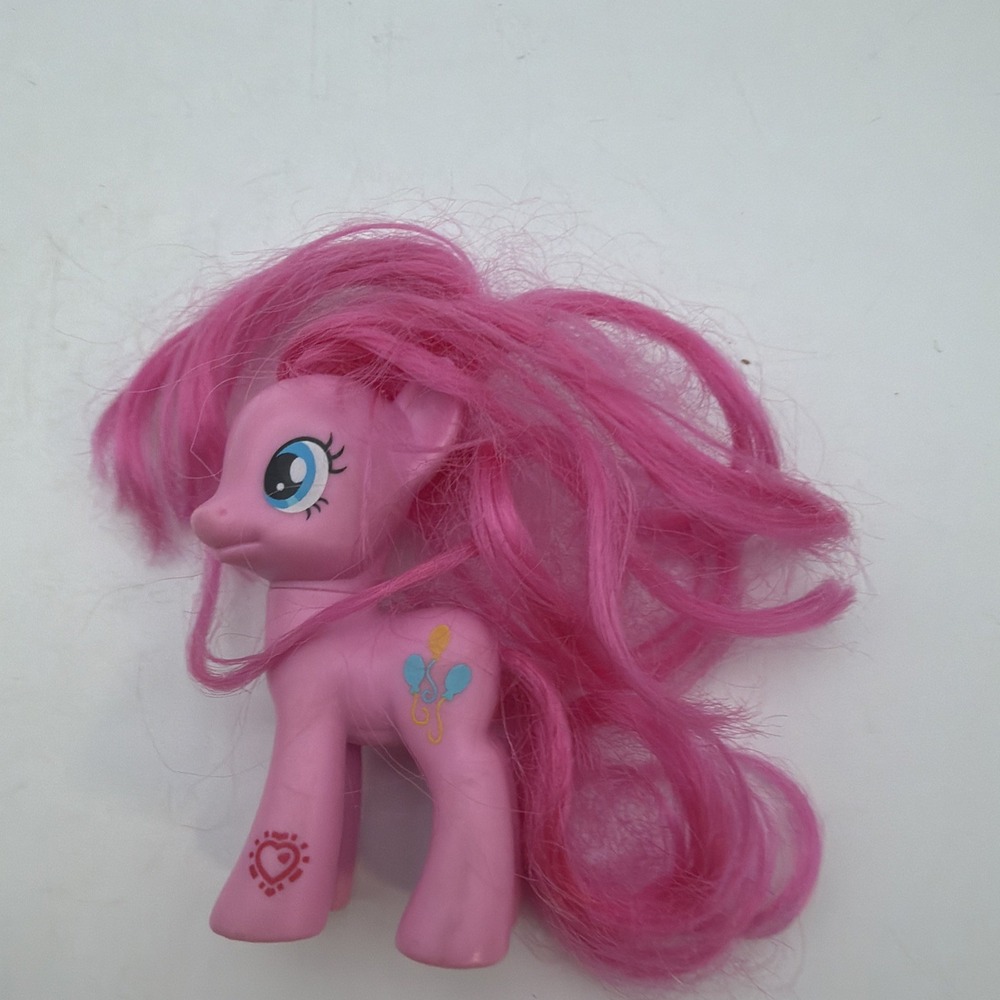 Hasbro My Little Pony 2010 MLP Pinkie Pie 5.5" Toy Figure